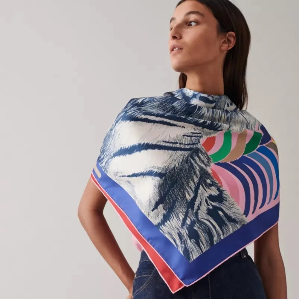 Hermès Tigre Royal double face scarf 90